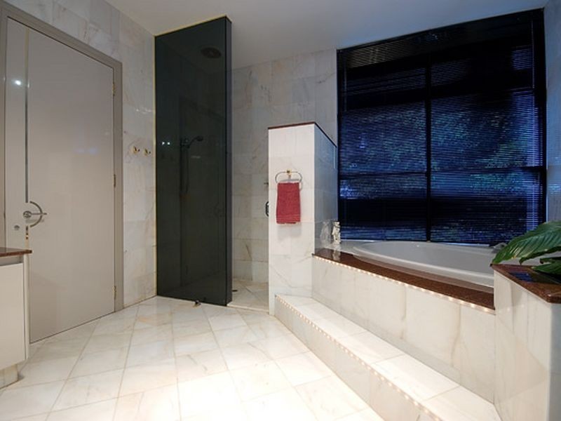 11 River Cove Place, Helensvale QLD 4212