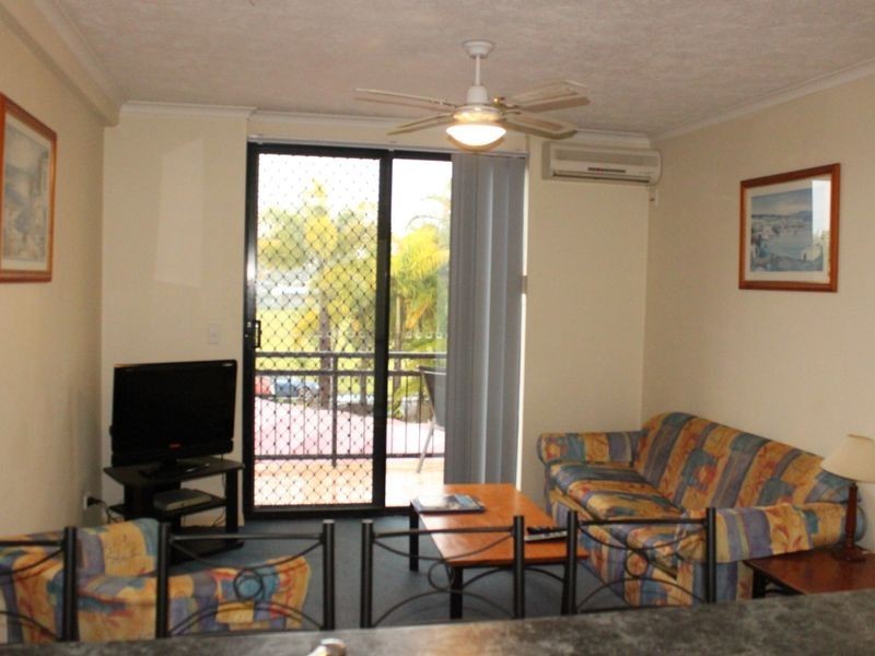 16/10 Bath Street, Labrador QLD 4215