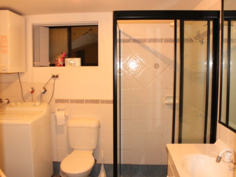 16/10 Bath Street, Labrador QLD 4215