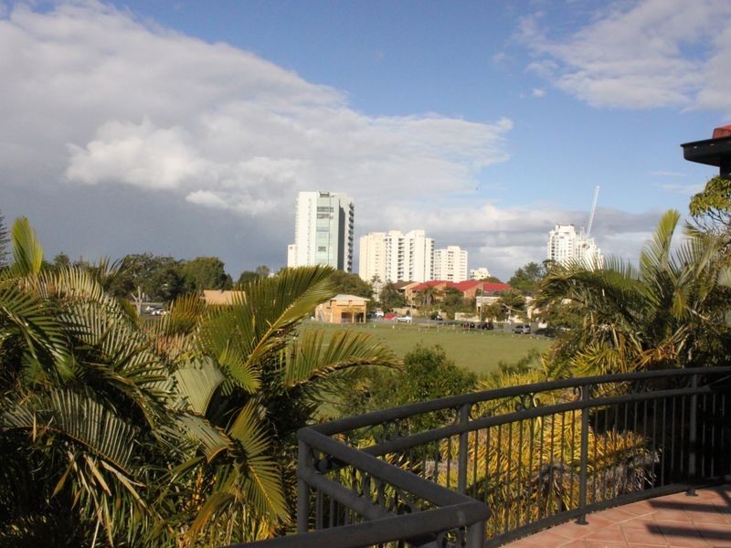 27/10 Bath Street, Labrador QLD 4215