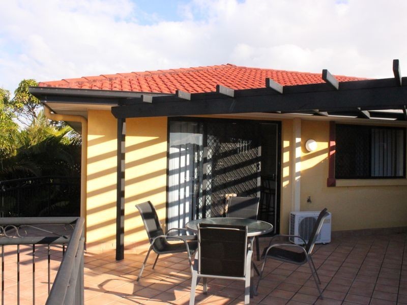27/10 Bath Street, Labrador QLD 4215