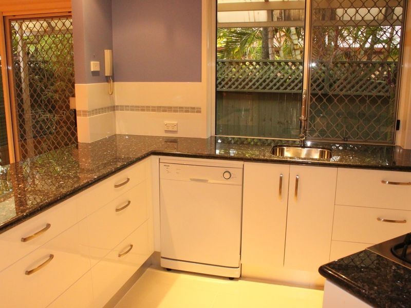 1/36 Broad Street, Labrador QLD 4215
