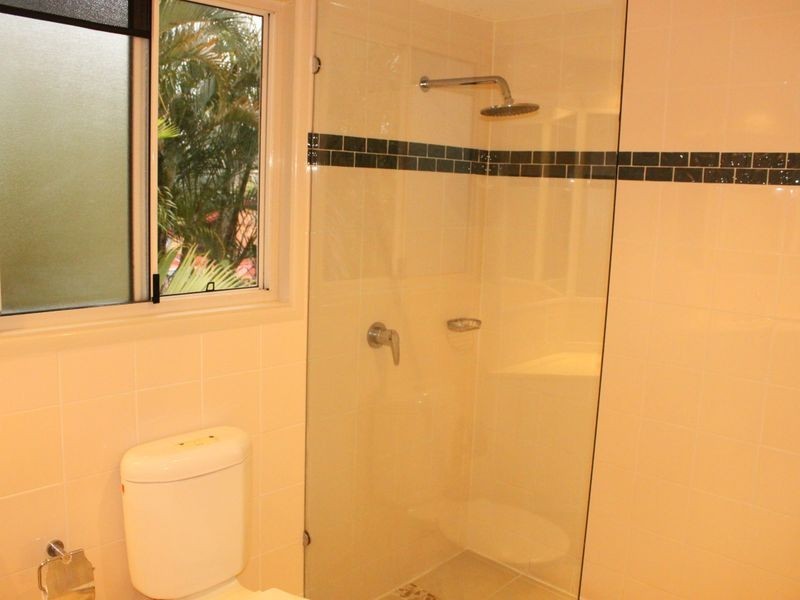 1/36 Broad Street, Labrador QLD 4215