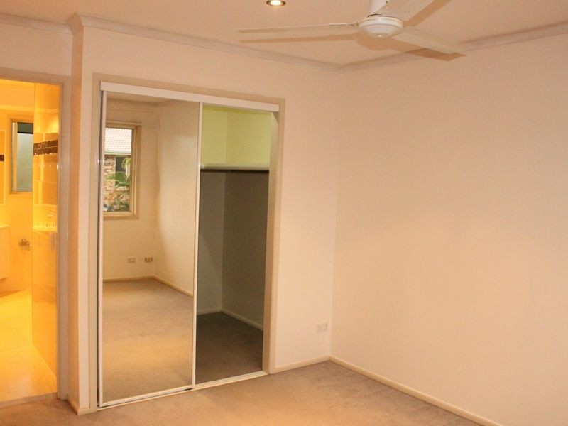 1/36 Broad Street, Labrador QLD 4215