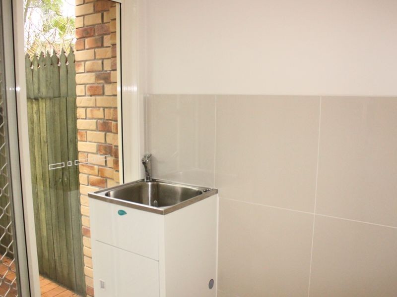 1/36 Broad Street, Labrador QLD 4215