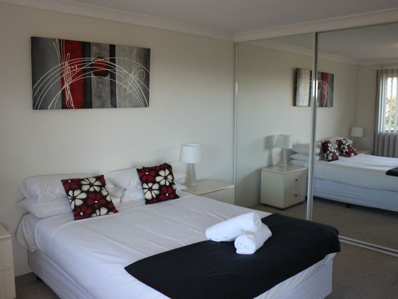 43/37 Bayview Street, Runaway Bay QLD 4216