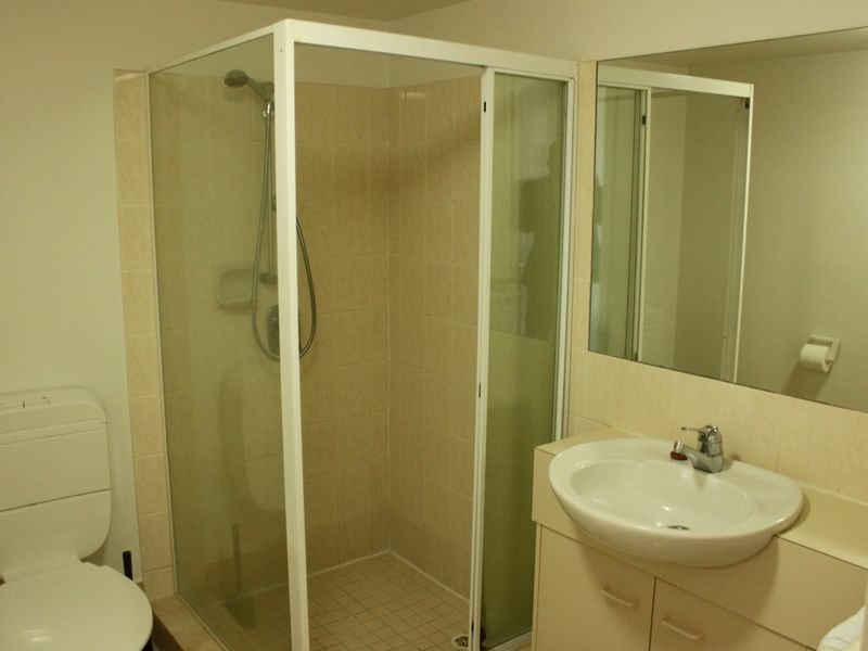 43/37 Bayview Street, Runaway Bay QLD 4216