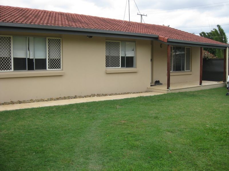 1 The Glade, Labrador QLD 4215