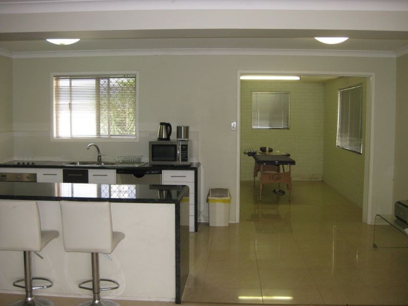 1 The Glade, Labrador QLD 4215