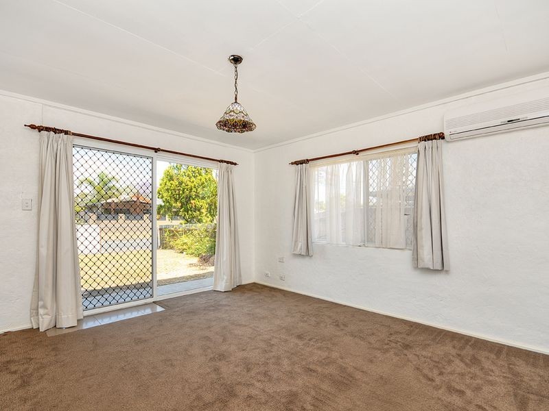 9 Goorawin Street, Runaway Bay QLD 4216
