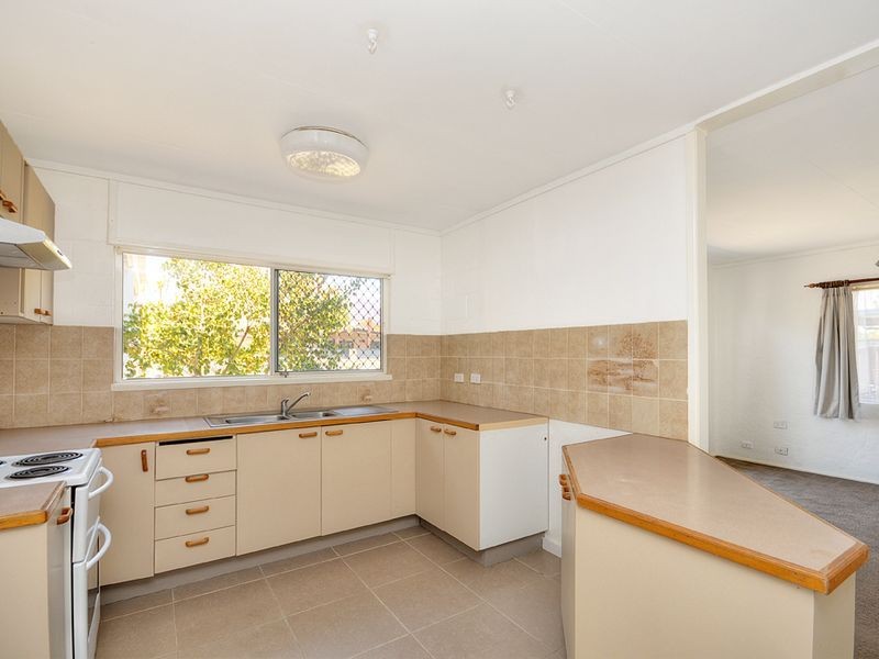 9 Goorawin Street, Runaway Bay QLD 4216