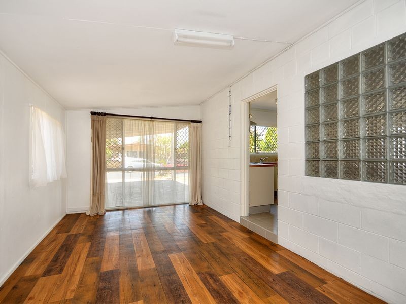 9 Goorawin Street, Runaway Bay QLD 4216