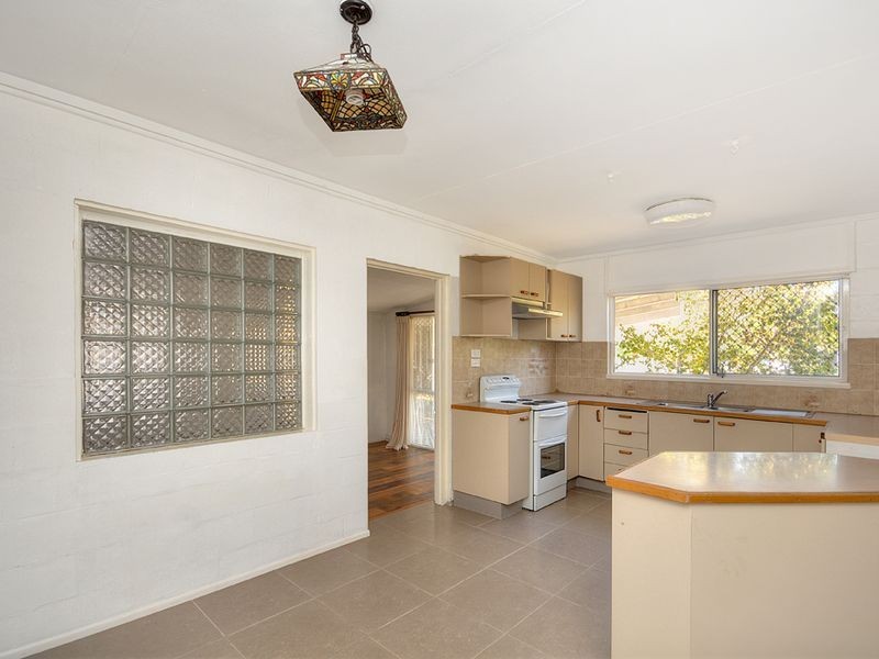 9 Goorawin Street, Runaway Bay QLD 4216