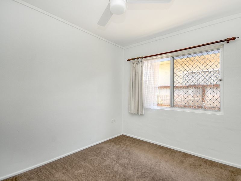 9 Goorawin Street, Runaway Bay QLD 4216