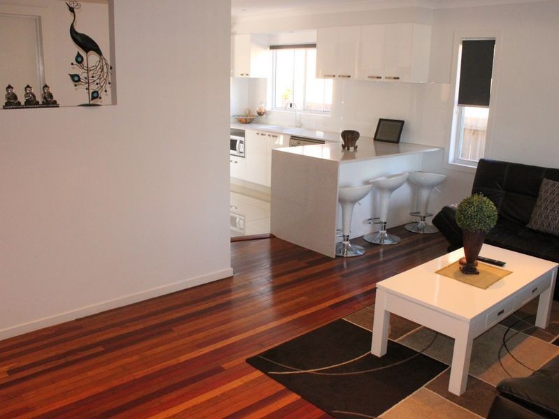 17 Gordon Street, Labrador QLD 4215