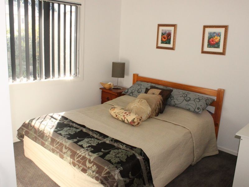 17 Gordon Street, Labrador QLD 4215