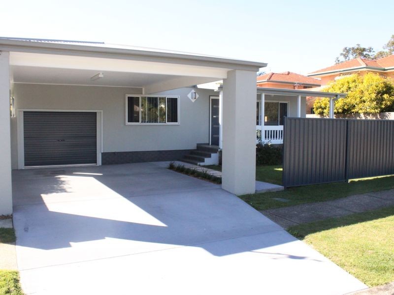 17 Gordon Street, Labrador QLD 4215