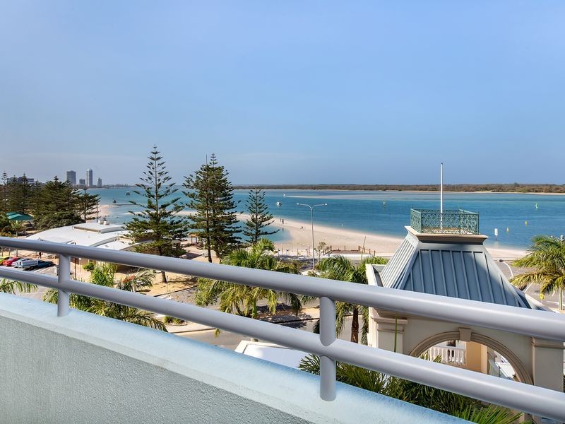 501/360 Marine Parade, Labrador QLD 4215