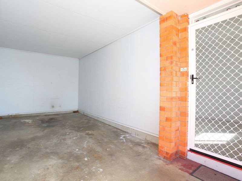 1 & 2/8 Phillip Street, Labrador QLD 4215