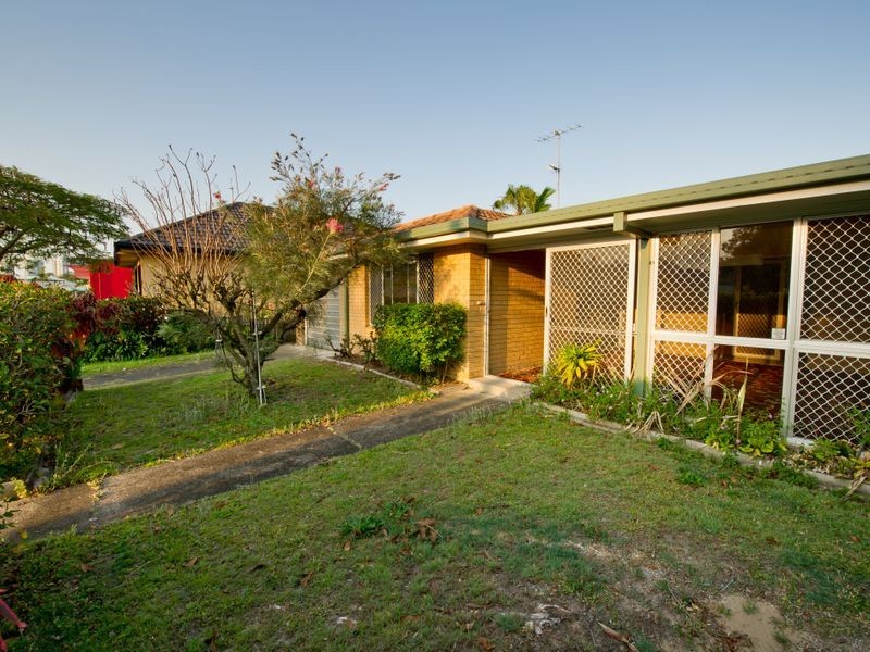 231 Turpin Road, Labrador QLD 4215