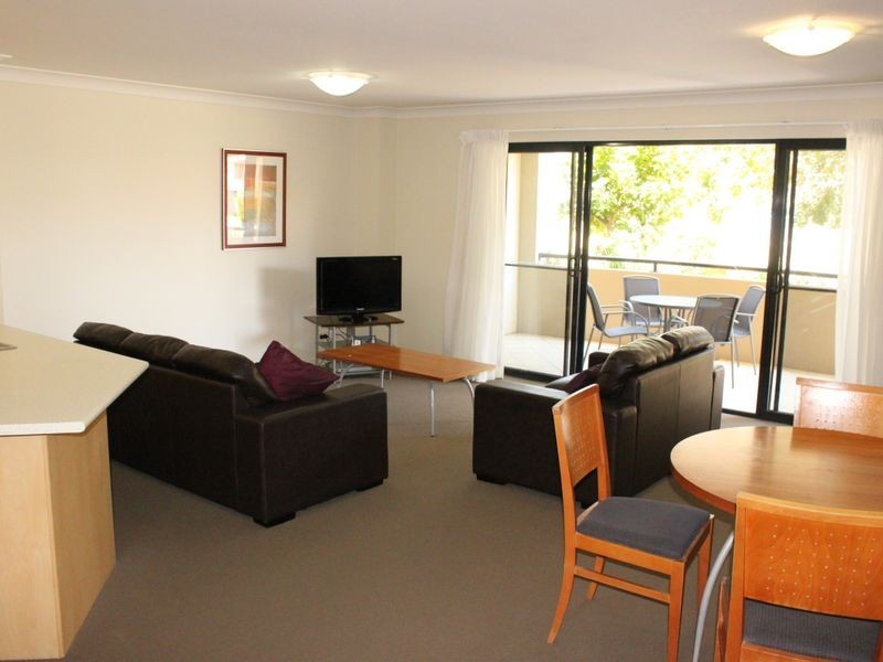 120/392 Marine Parade, Labrador QLD 4215