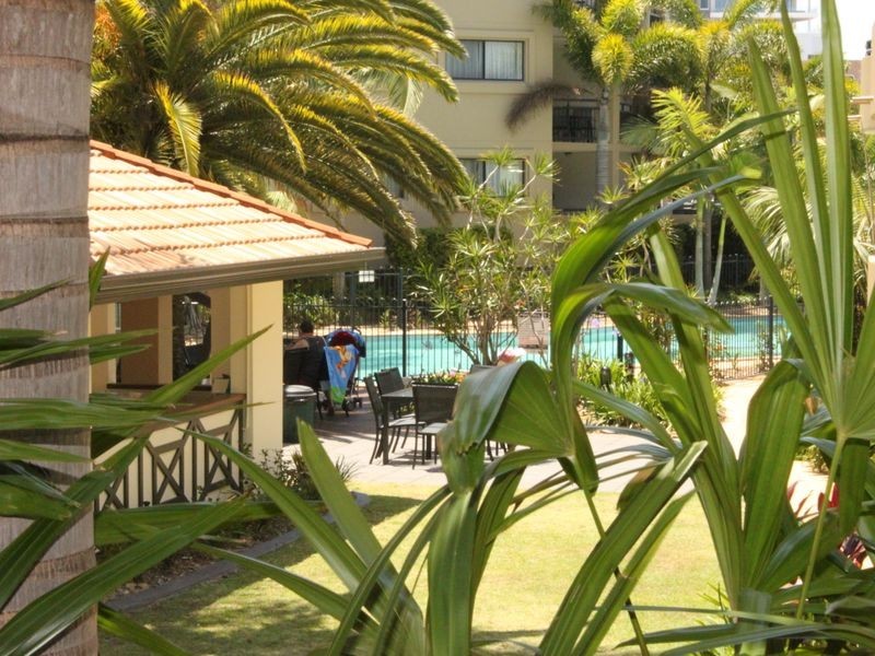 120/392 Marine Parade, Labrador QLD 4215