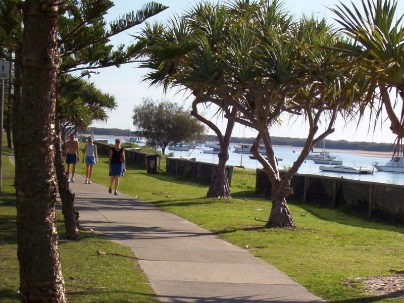 120/392 Marine Parade, Labrador QLD 4215