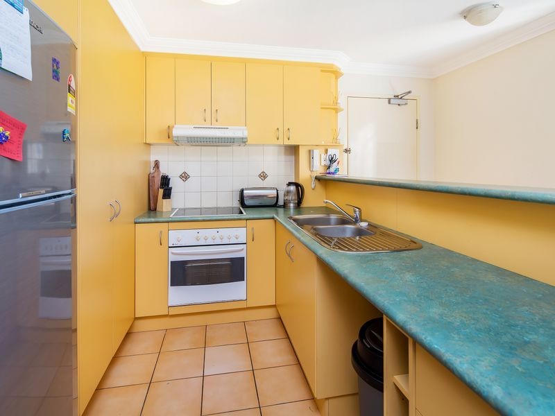 6/89 Frank Street, Labrador QLD 4215