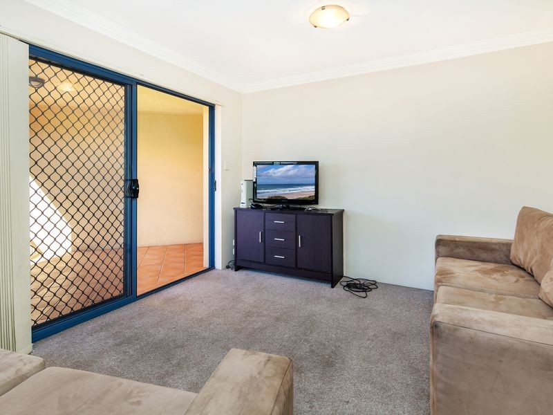 6/89 Frank Street, Labrador QLD 4215