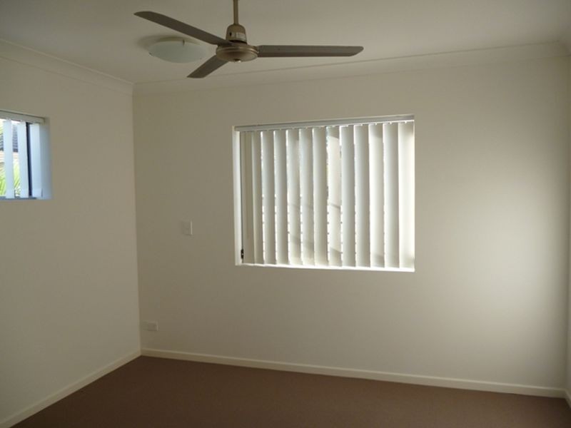 1/7 Phillip Street, Labrador QLD 4215