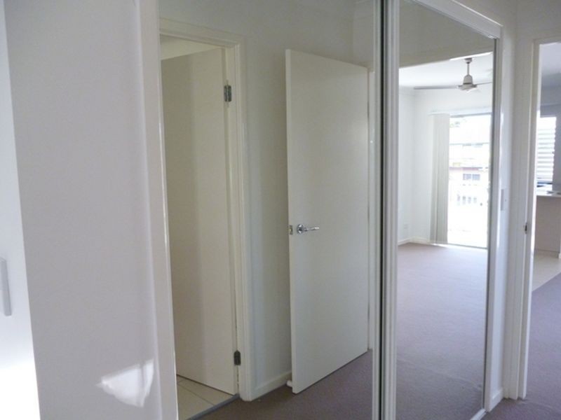 1/7 Phillip Street, Labrador QLD 4215