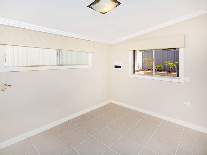 25 Heydon Avenue, Labrador QLD 4215