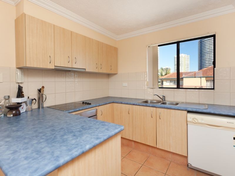 10/47 Bayview Street, Biggera Waters QLD 4216