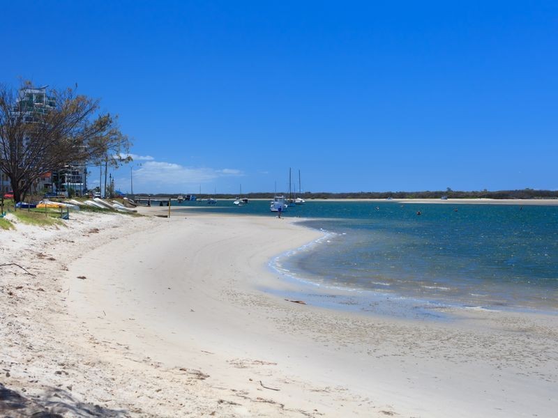 1/101 Whiting Street, Labrador QLD 4215