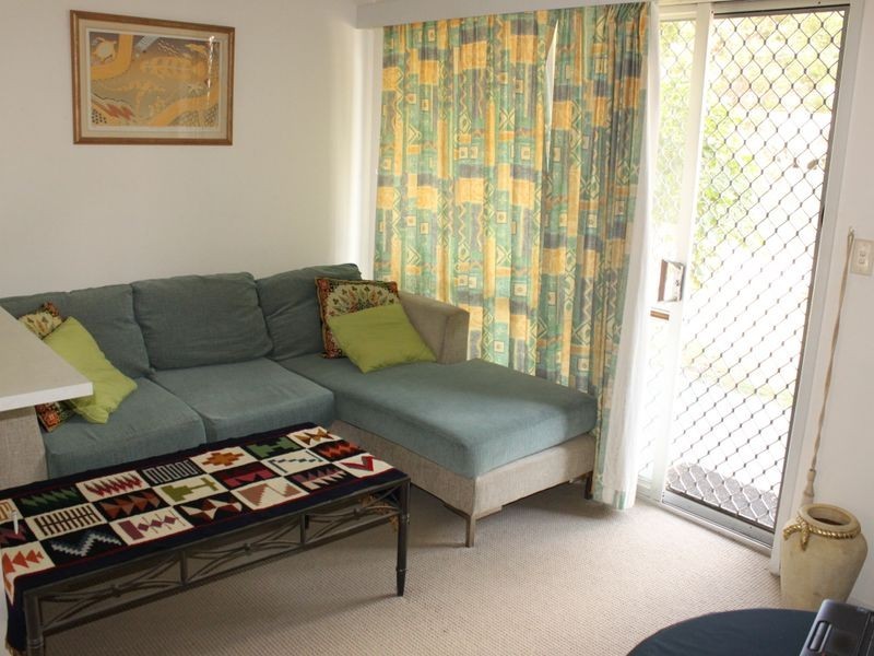 2/22a Brighton Street, Biggera Waters QLD 4216