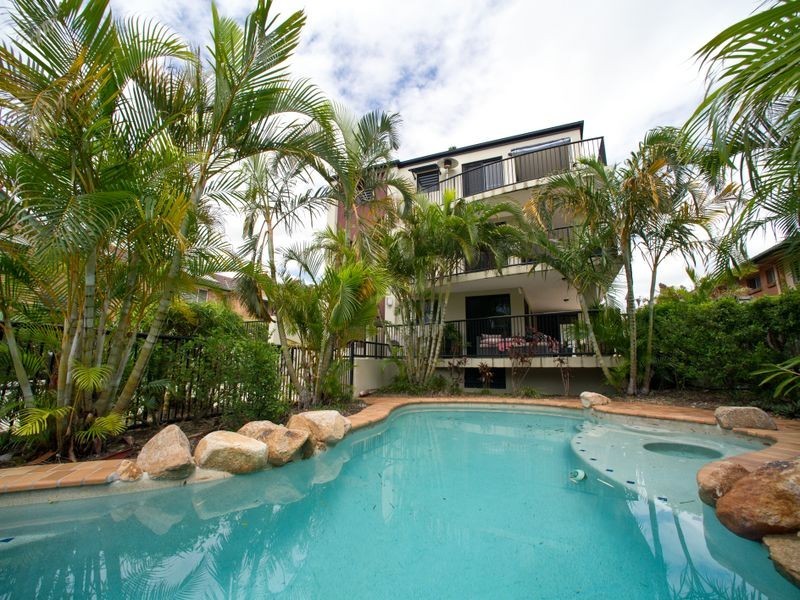 7/26 Bath Street, Labrador QLD 4215