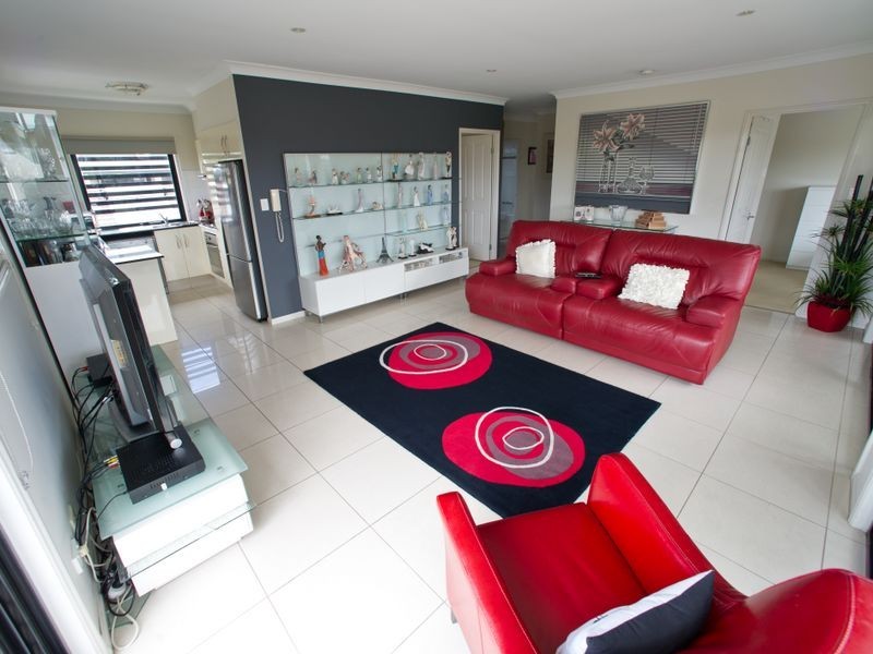 7/26 Bath Street, Labrador QLD 4215