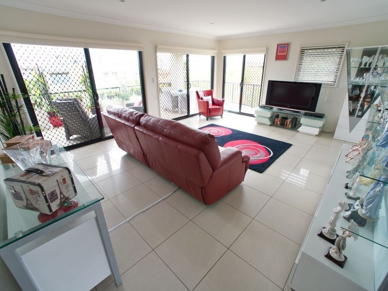 7/26 Bath Street, Labrador QLD 4215