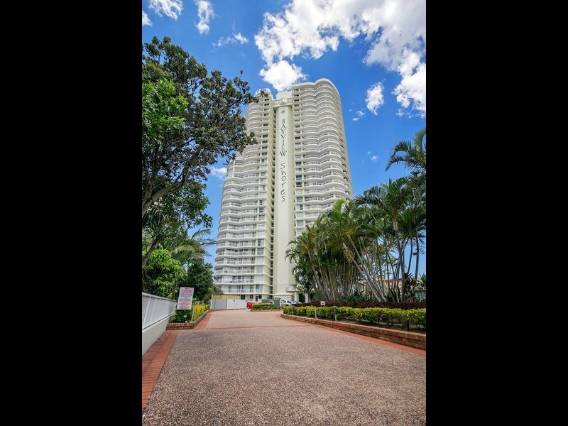 14A/5 Bayview Street, Runaway Bay QLD 4216
