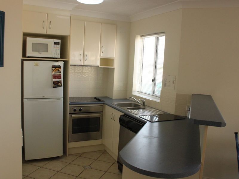 21/484 Marine Parade, Biggera Waters QLD 4216