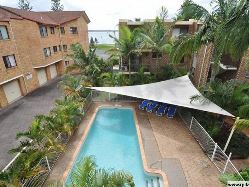 36/490 Marine Parade, Biggera Waters QLD 4216