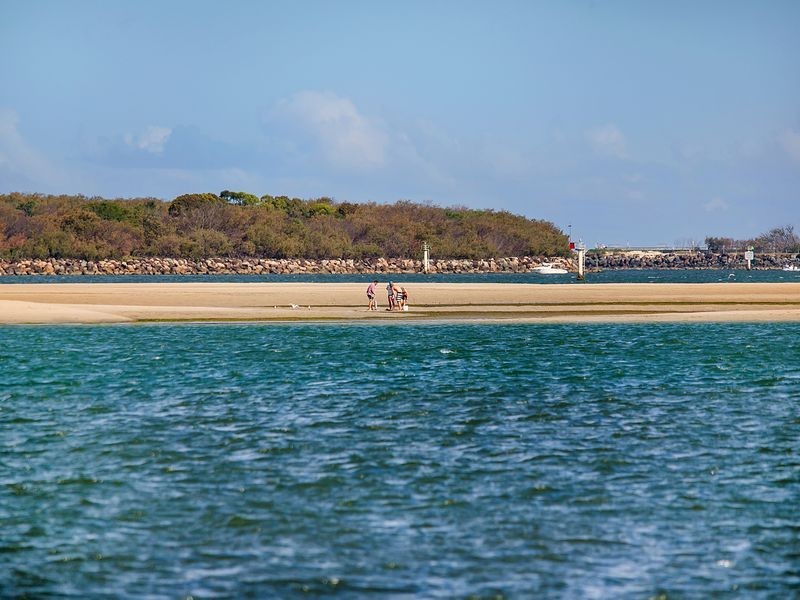 6/24 Madang Crescent, Runaway Bay QLD 4216