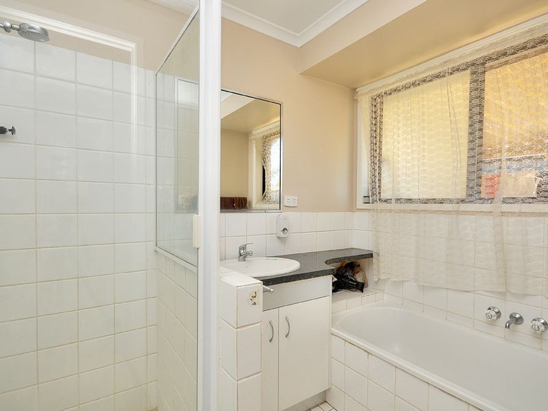 1/191 Olsen Avenue, Labrador QLD 4215