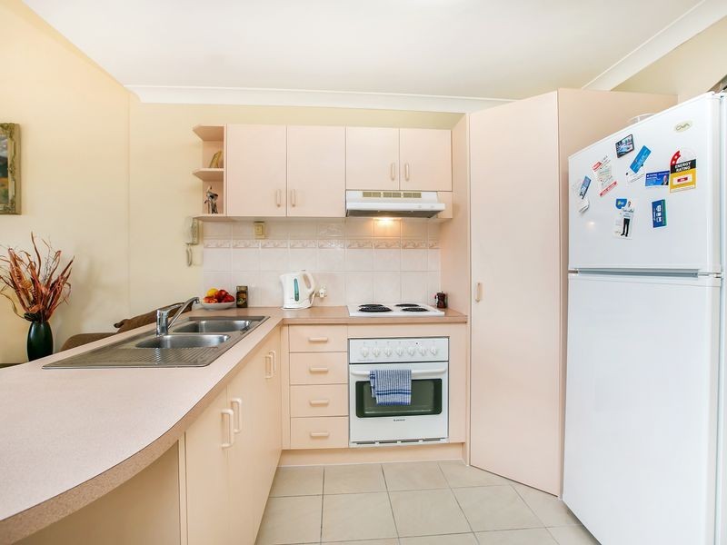 12/143 Frank Street, Labrador QLD 4215