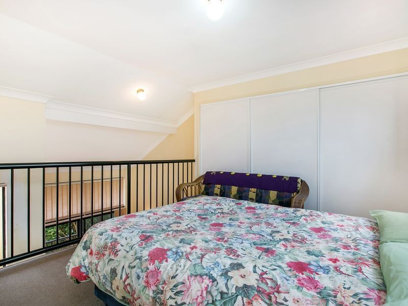 12/143 Frank Street, Labrador QLD 4215