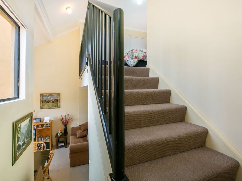 12/143 Frank Street, Labrador QLD 4215