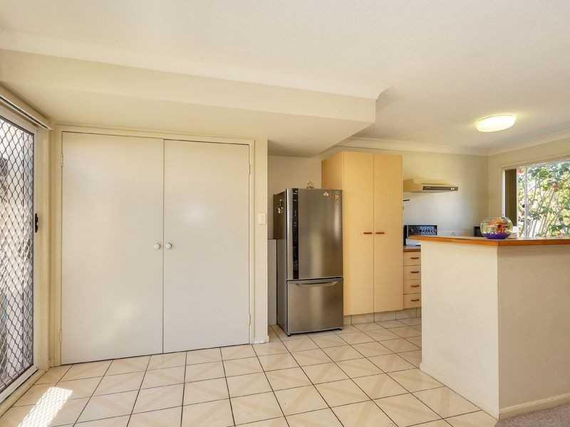19/2 St Kevins Avenue, Benowa QLD 4217