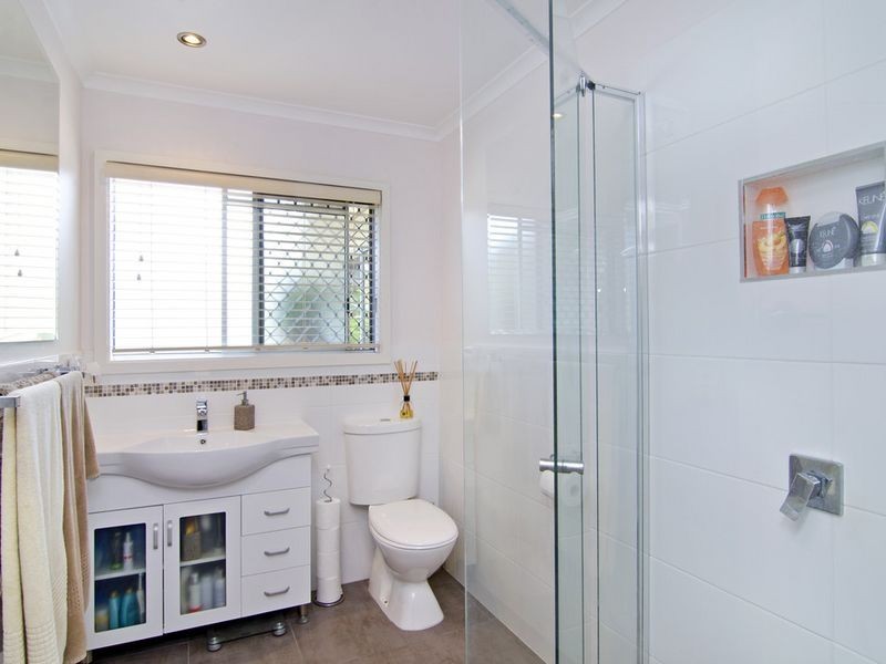 16 Stoke Lane, Labrador QLD 4215