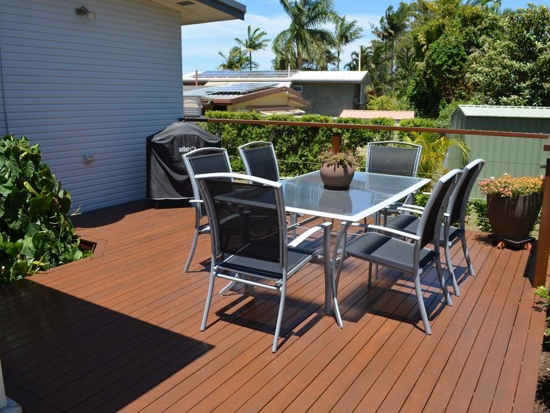 16 Stoke Lane, Labrador QLD 4215