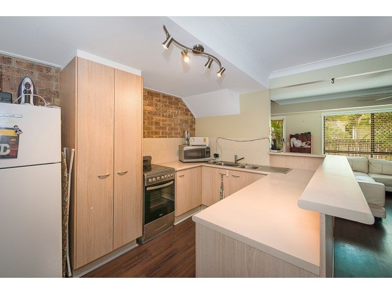 37/71 Olsen Avenue, Labrador QLD 4215